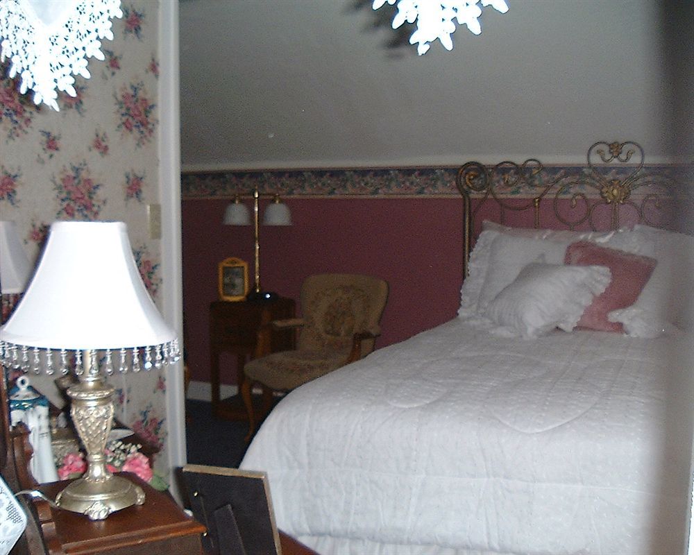Victoria'S Bed And Breakfast Parowan Екстер'єр фото